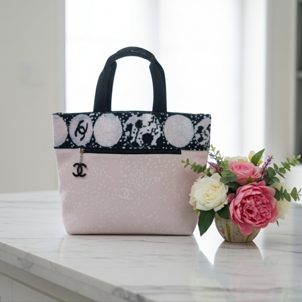 ​🌸 CHANEL Terry Cloth Beach Tote Bag LARGE Pink Black Bubble CC Charm